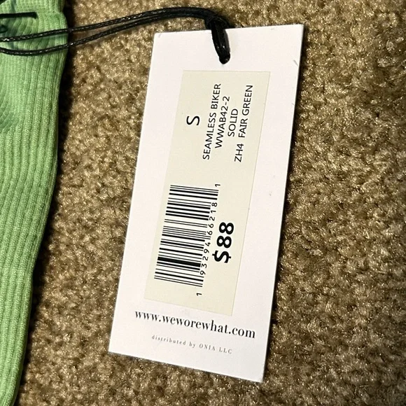 NWT WEWOREWHAT ACTIVEWEAR Seamless Biker Shorts Mint Green Size Small - Picture 5 of 5